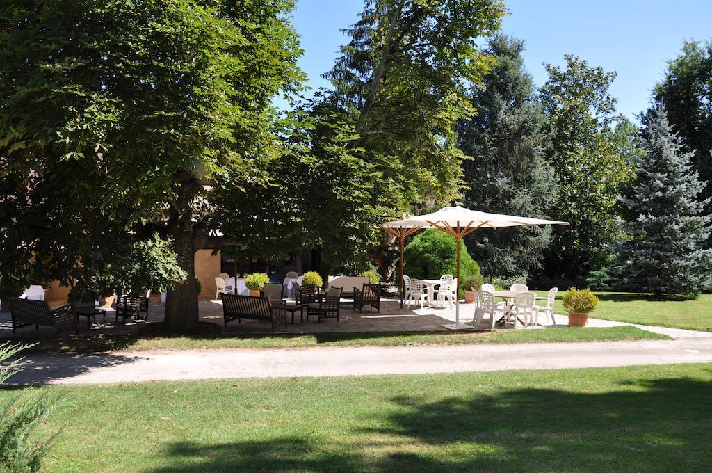 Hostellerie Restaurant Les Gorges De L'Aveyron Bruniquel Kültér fotó
