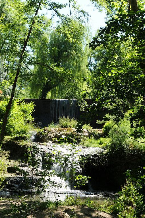 Hostellerie Restaurant Les Gorges De L'Aveyron Bruniquel Kültér fotó