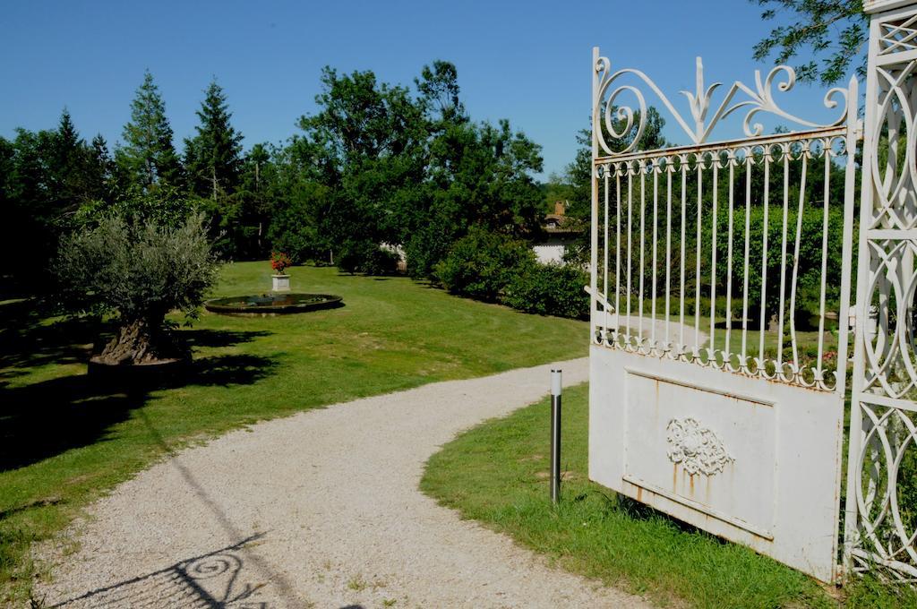 Hostellerie Restaurant Les Gorges De L'Aveyron Bruniquel Kültér fotó