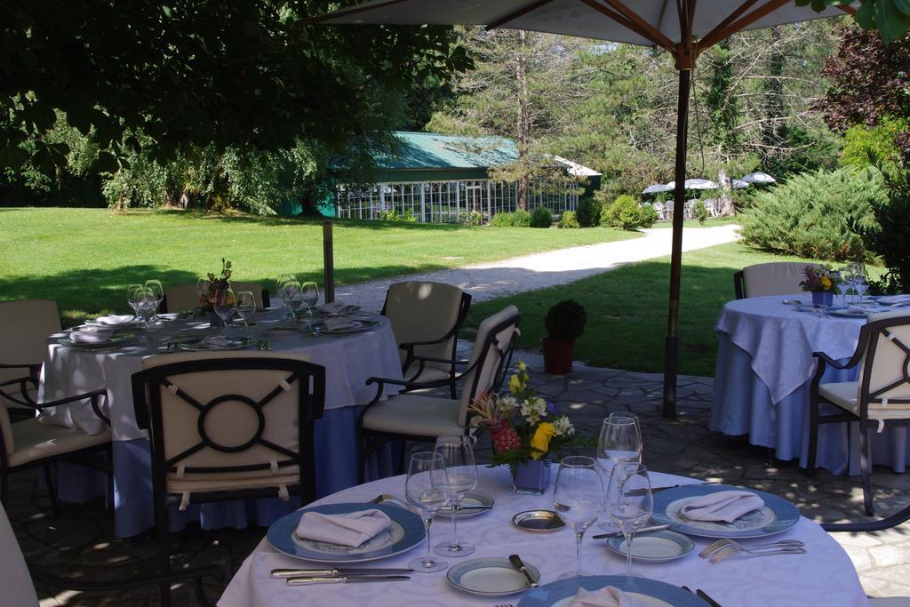 Hostellerie Restaurant Les Gorges De L'Aveyron Bruniquel Kültér fotó